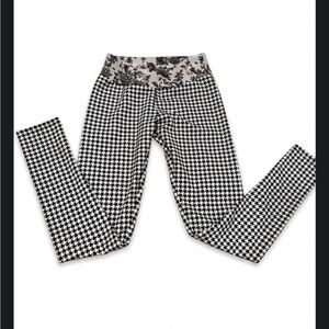 Kids Sugar Lulu Black & White Houndstooth Leggings 
 Floral Waistband- small